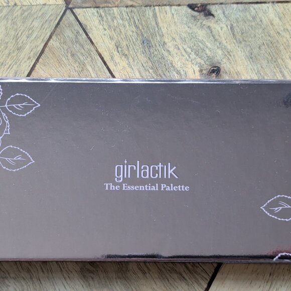 BRAND NEW - Girlactik Essential Eyeshadow Palette – 10 Shades - Picture 5 of 5